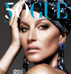 女性情報誌 Vogue Brasil Magazine December 2022 Brazilian Mega Talent Iza Covers Vogue Brazil Lensed by Lufré