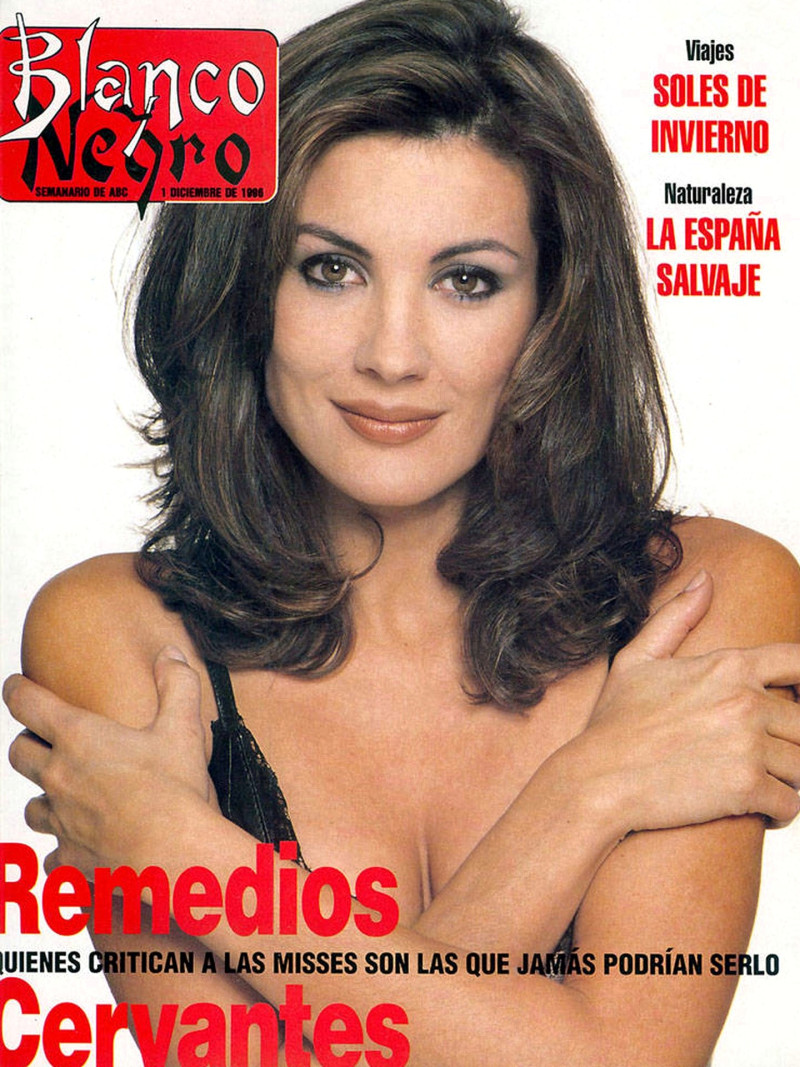 Remedios Cervantes featured on the Blanco y Negro cover from December 1996