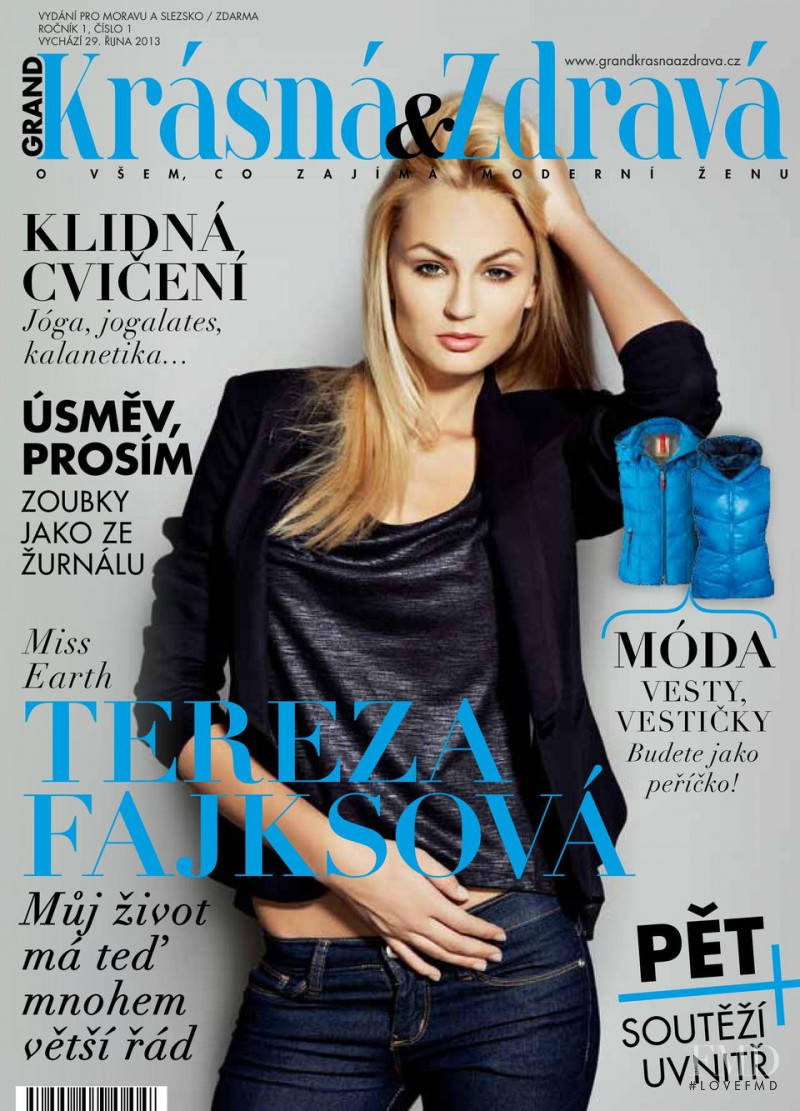 Tereza Fajksova  featured on the Krasna & Zdrava cover from October 2013