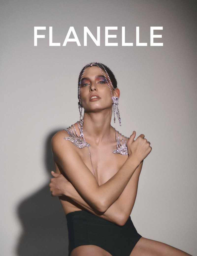 Moran Nimni featured on the Flanelle cover from May 2022