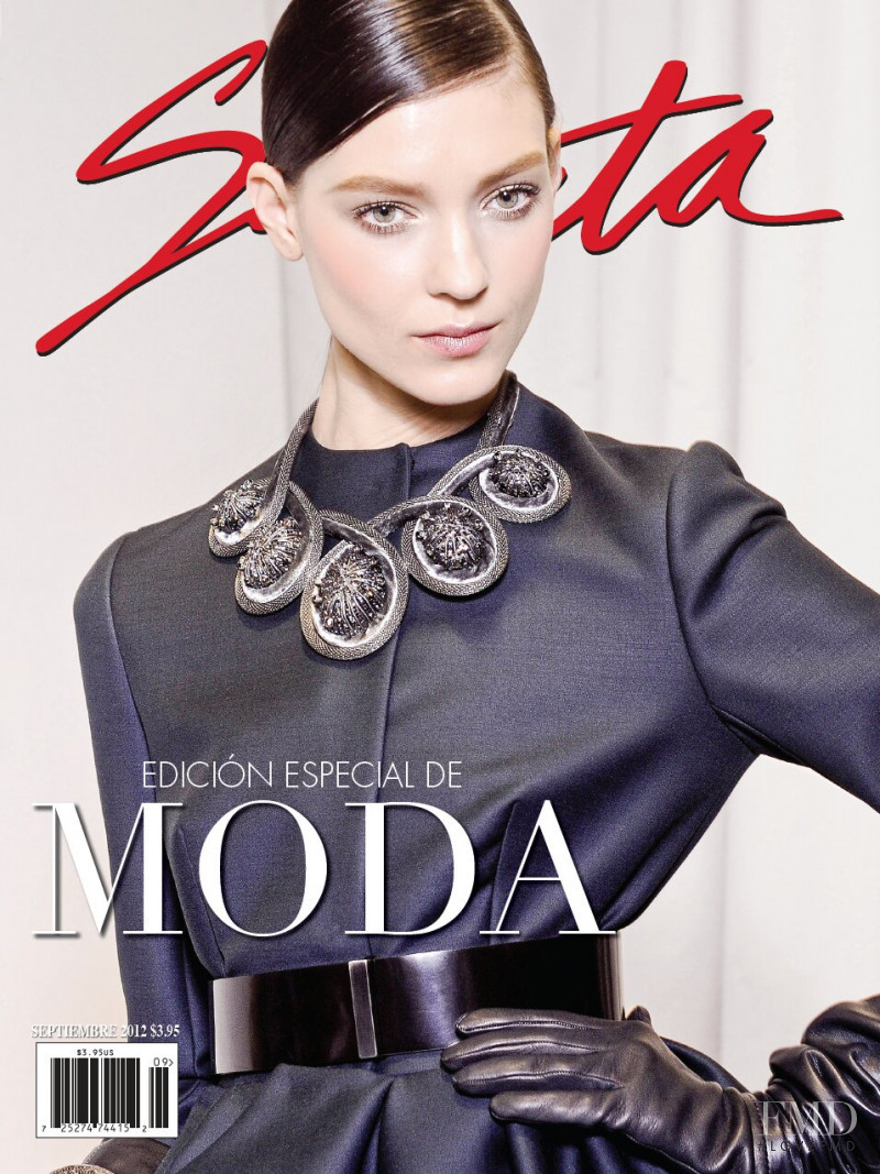 Kati Nescher featured on the Selecta cover from September 2012