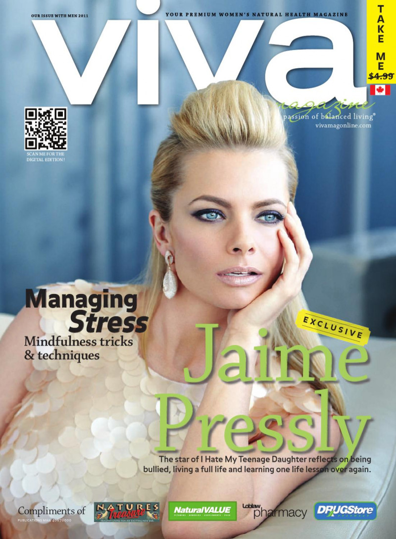 Jaime Pressly featured on the Viva Canada cover from December 2011
