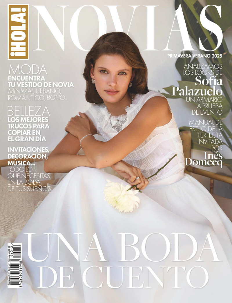  featured on the Hola! Novias Spain cover from March 2025