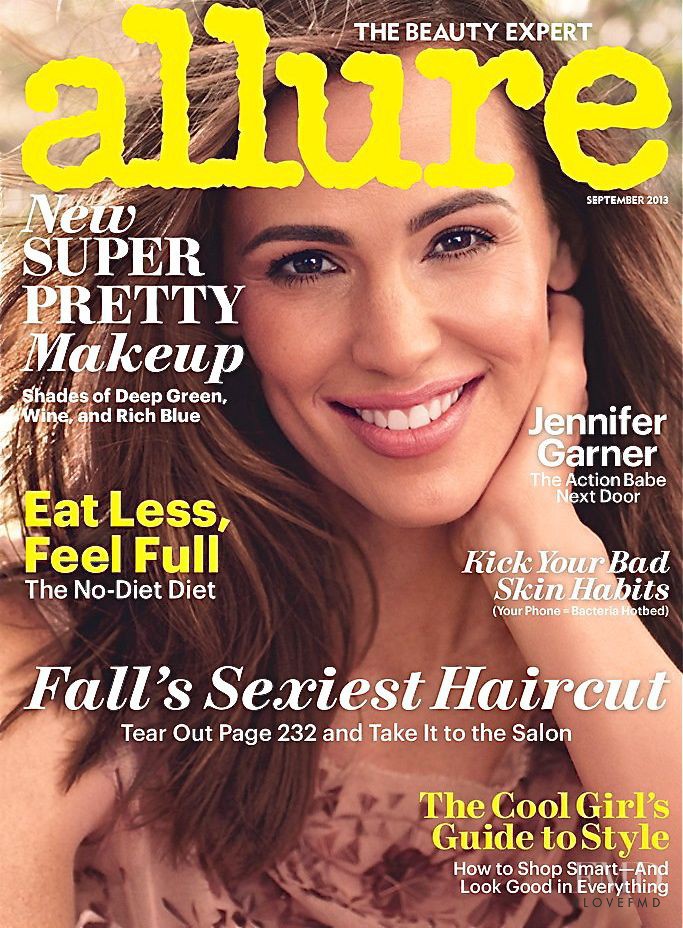 Jennifer Garner featured on the Allure cover from September 2013