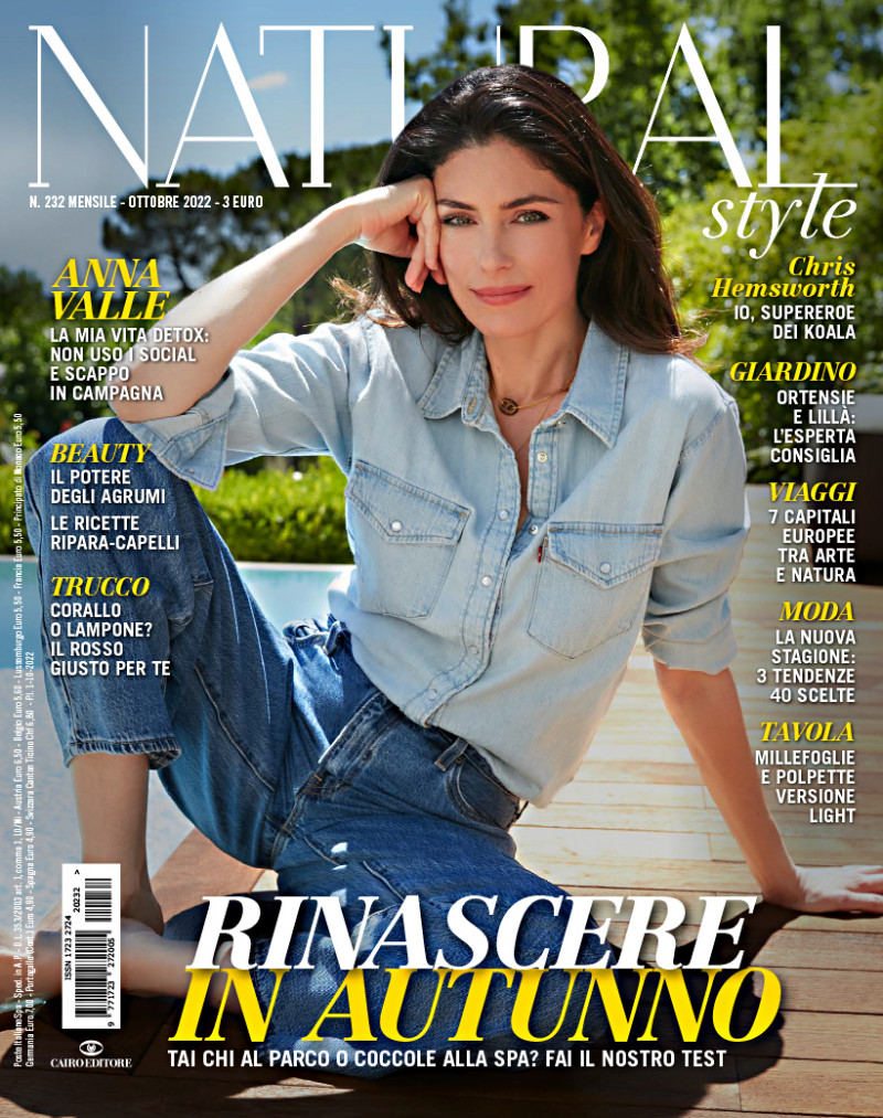 Anna Valle featured on the Natural Style cover from October 2022