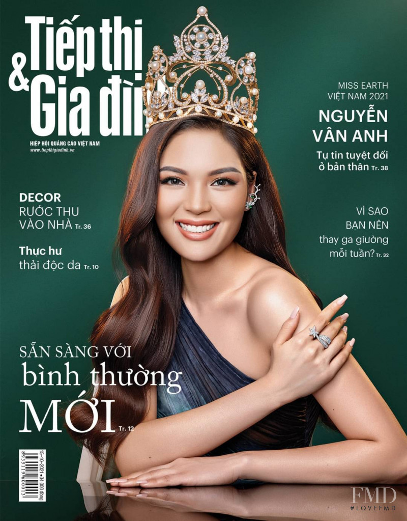 Nguyen Van Anh featured on the Tiep Thi & Gia Dinh cover from October 2021