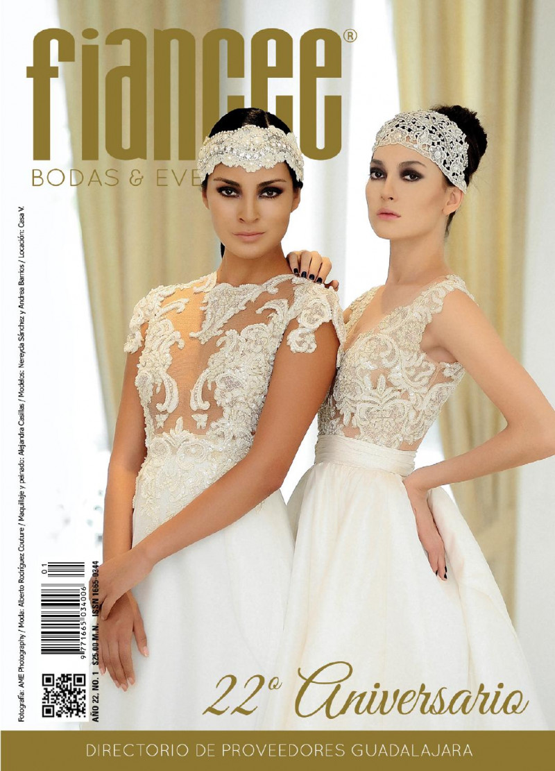 Nereyda Sanchez, Andrea Barrios featured on the Fiancee Bodas Digital cover from January 2014