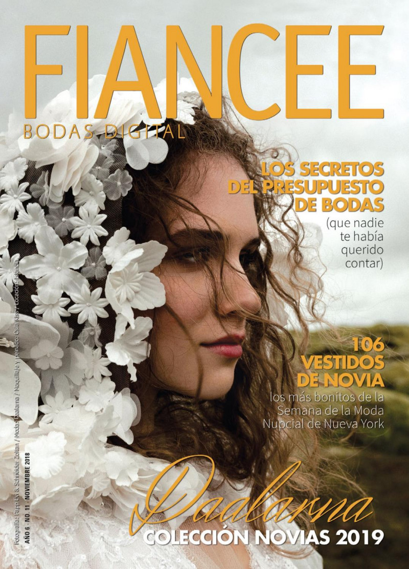  featured on the Fiancee Bodas Digital cover from November 2018