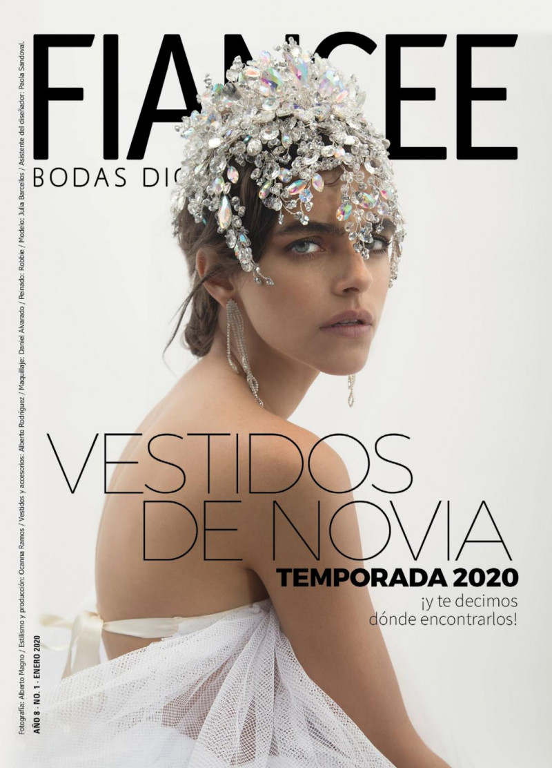Julia Barcelos featured on the Fiancee Bodas Digital cover from January 2020