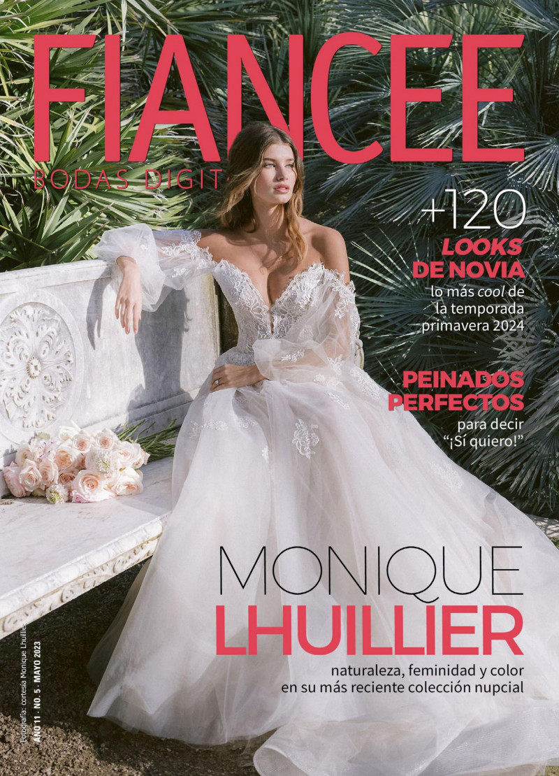  featured on the Fiancee Bodas Digital cover from May 2023