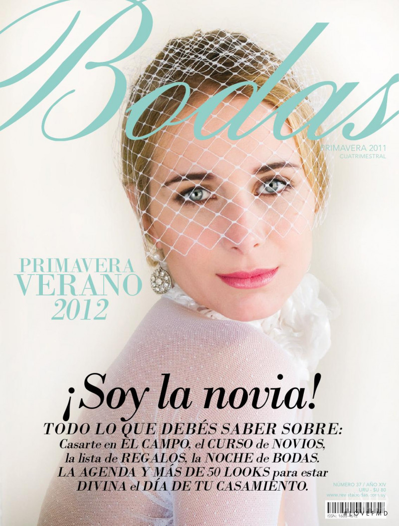 Juana Gruber featured on the Bodas Uruguay cover from March 2011