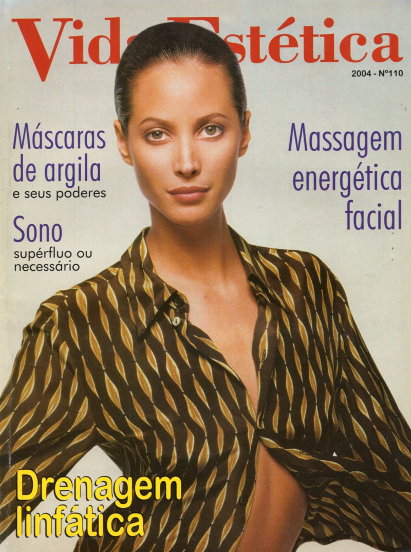 Christy Turlington featured on the Vida Estetica & Spa cover from May 2004