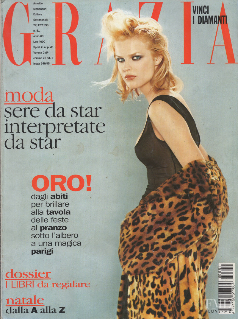 Eva Herzigova featured on the Grazia Italy cover from December 1996