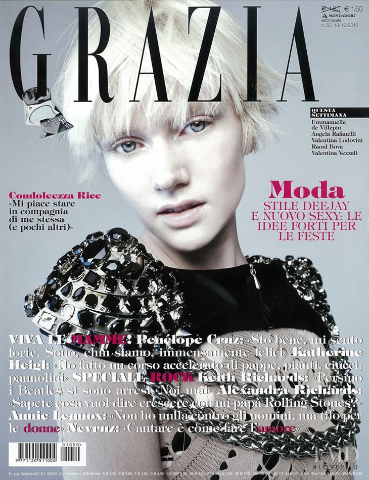 Ali Whitfield featured on the Grazia Italy cover from December 2010