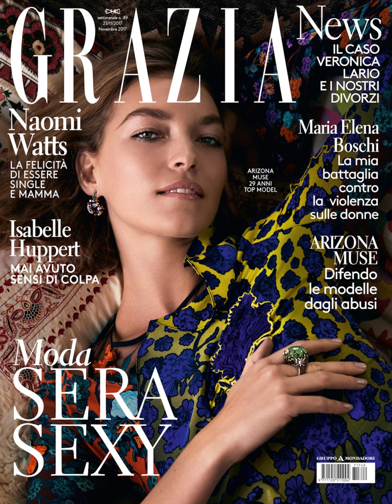 Arizona Muse featured on the Grazia Italy cover from November 2017