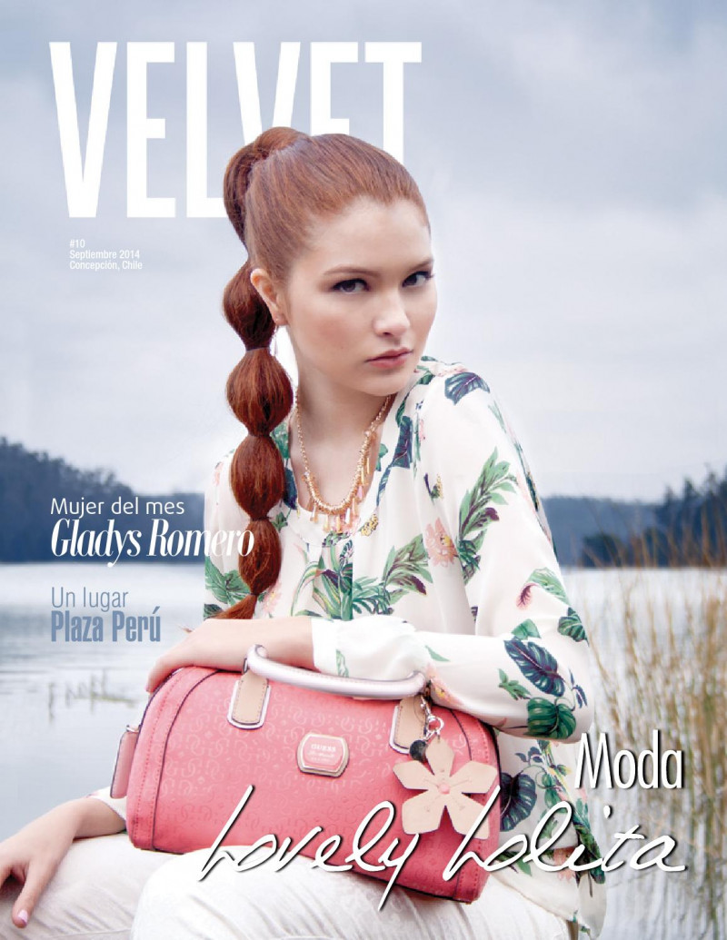 Catalina Hinrichsen featured on the Velvet Chile cover from September 2014