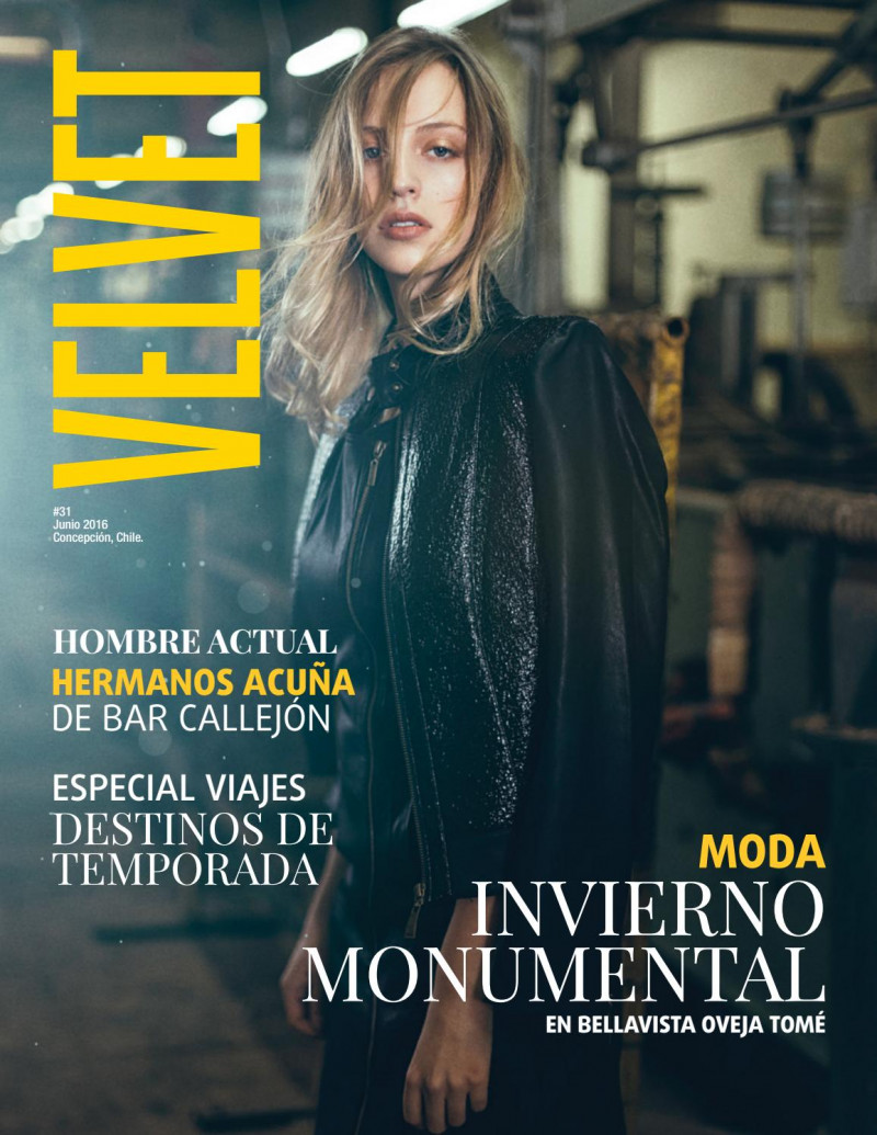 Oriana Combefiz featured on the Velvet Chile cover from June 2016