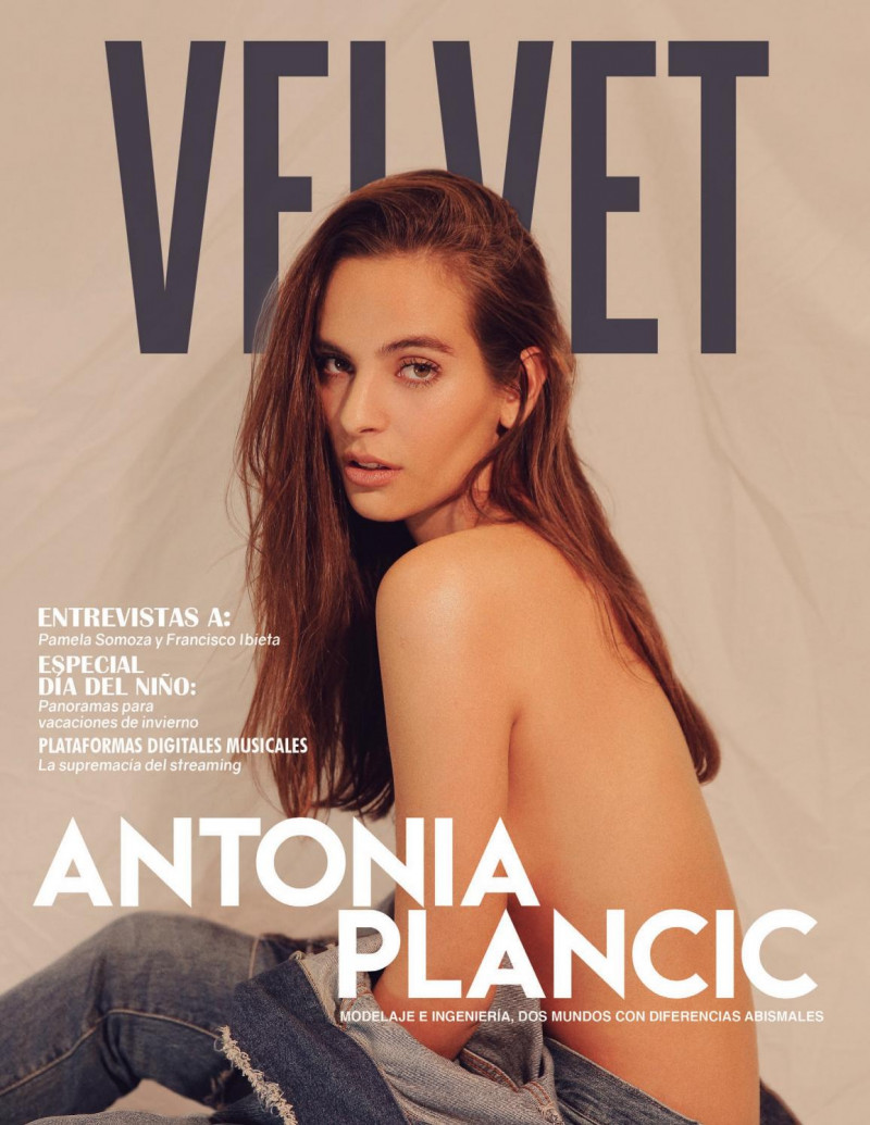 Antonia Plancic featured on the Velvet Chile cover from July 2019