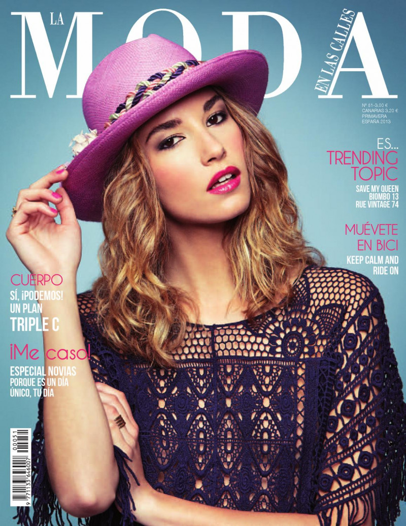 Sorima Naves featured on the La Moda en las Calles cover from March 2013