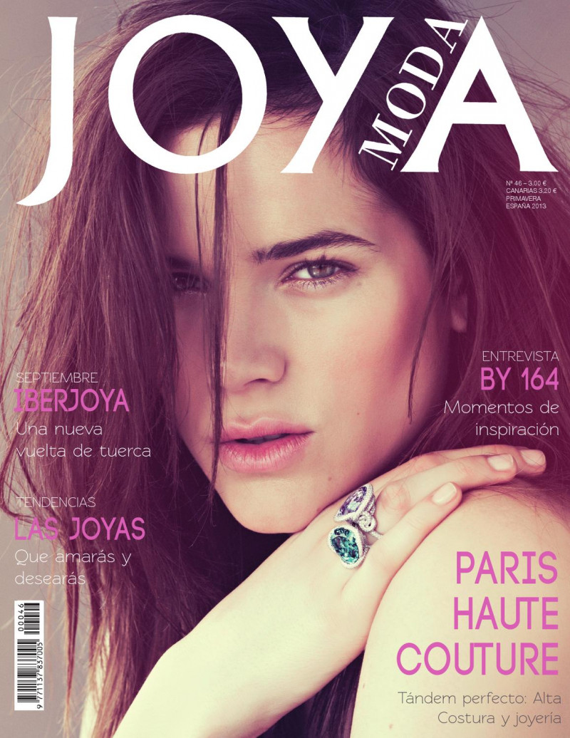 featured on the Joya Moda cover from March 2013