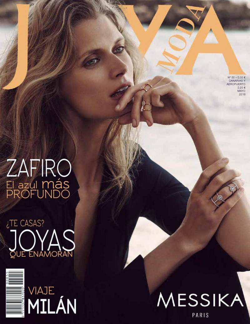 Malgosia Bela featured on the Joya Moda cover from May 2016