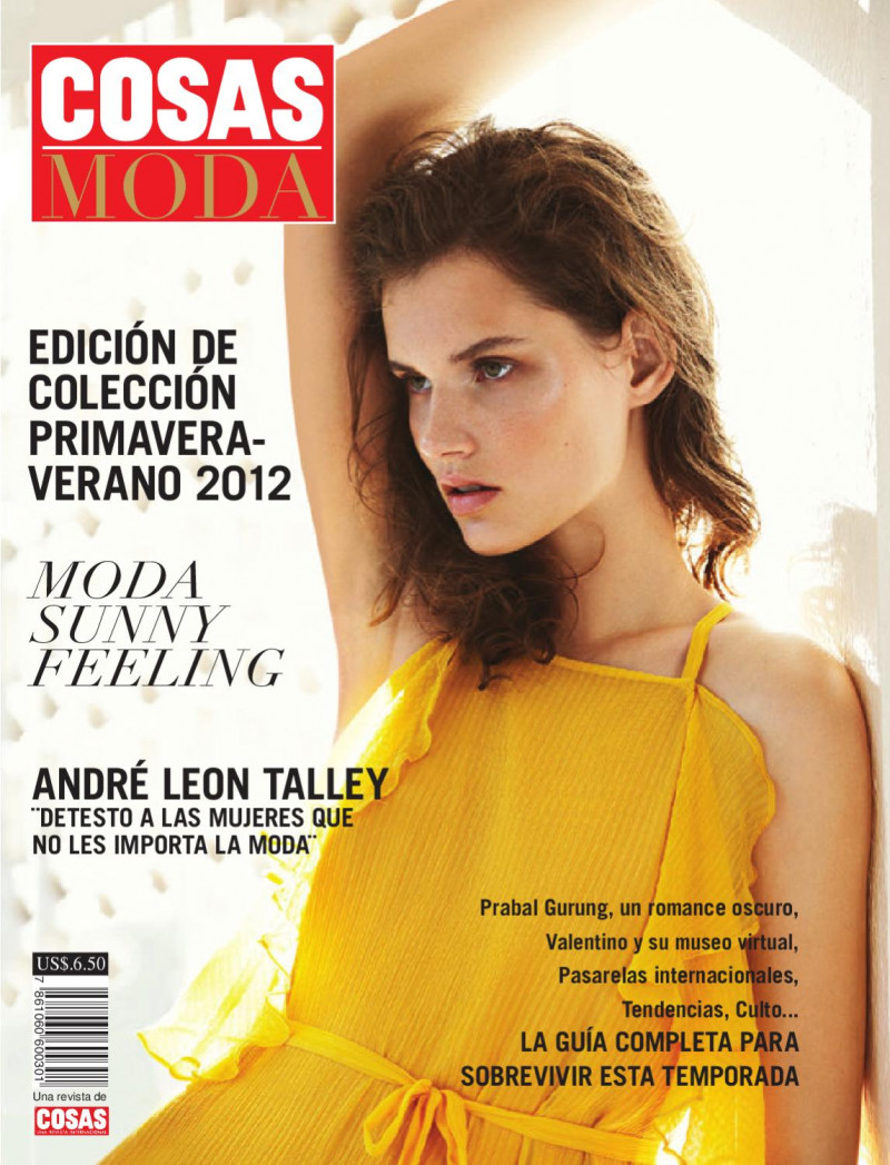 Giedre Dukauskaite featured on the Cosas Moda Ecuador cover from March 2012