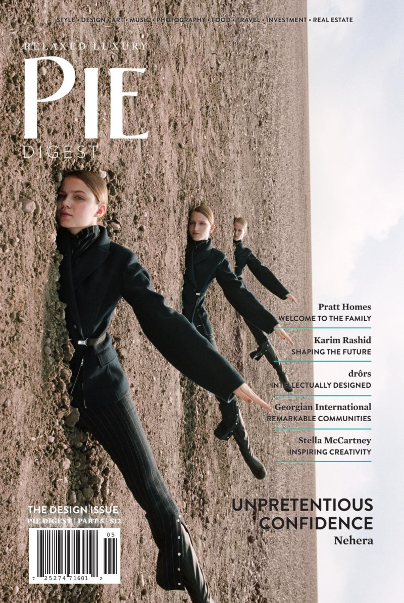 Klara Vizarova, Maria Petrovicova featured on the Pie Digest cover from September 2017