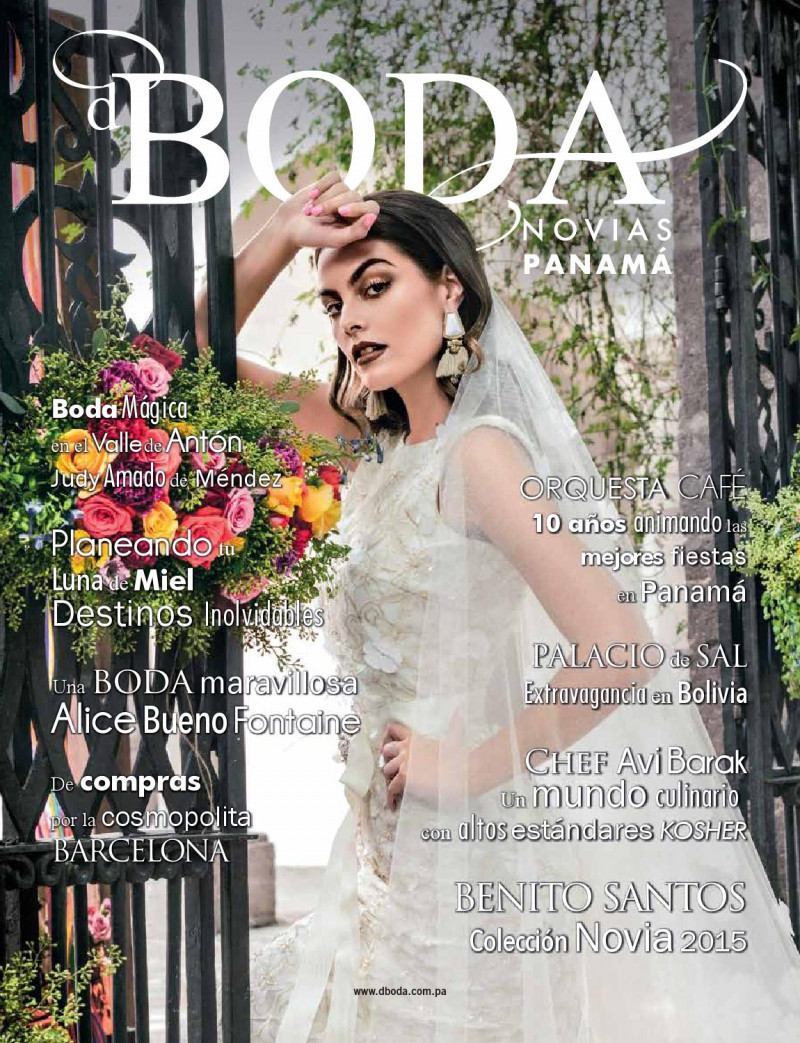 Ximena Navarrete featured on the dBODA Novias cover from March 2015