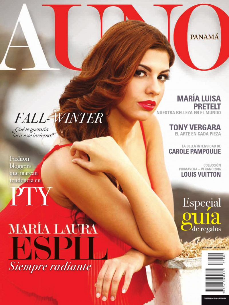 Maria Laura Espil featured on the Auno Panama cover from December 2015