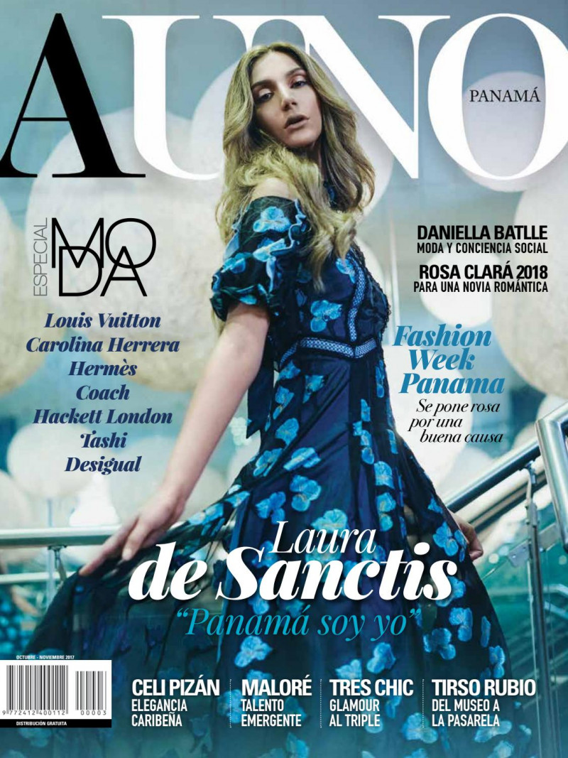 Laura de Sanctis featured on the Auno Panama cover from October 2017