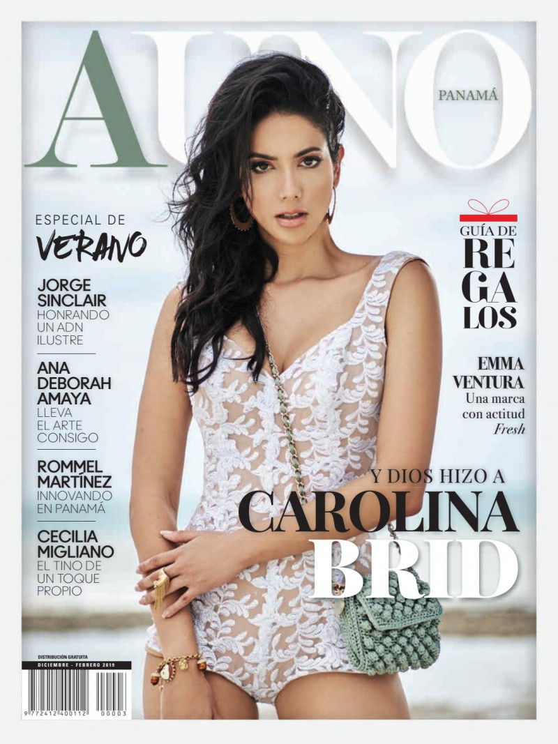 Carolina Brid featured on the Auno Panama cover from December 2018