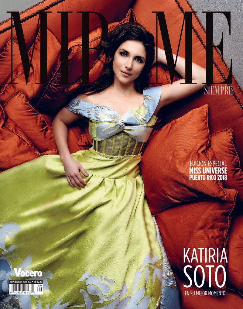 Katiria Soto featured on the Mirame Siempre cover from September 2018