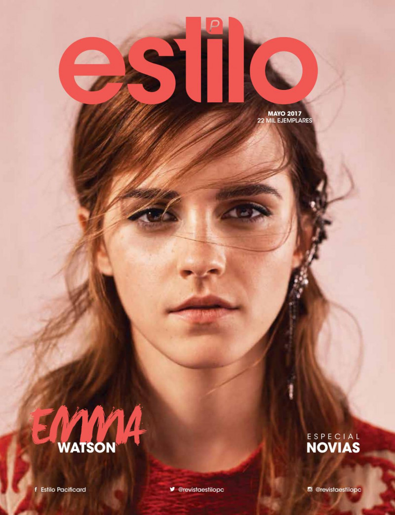 Emma Watson featured on the Estilo Pacificard cover from May 2017