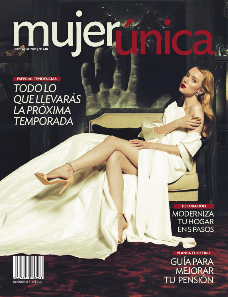  featured on the Mujer Unica cover from November 2015