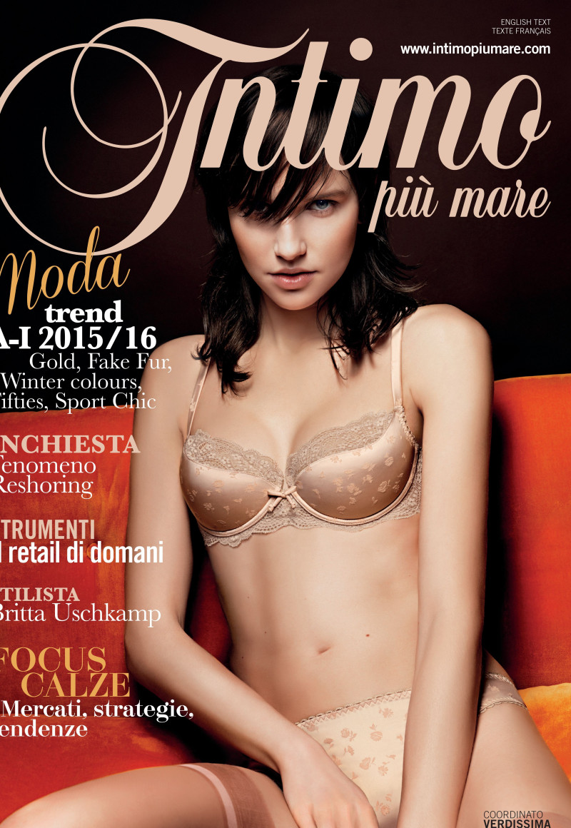  featured on the Intimo Più Mare cover from January 2015