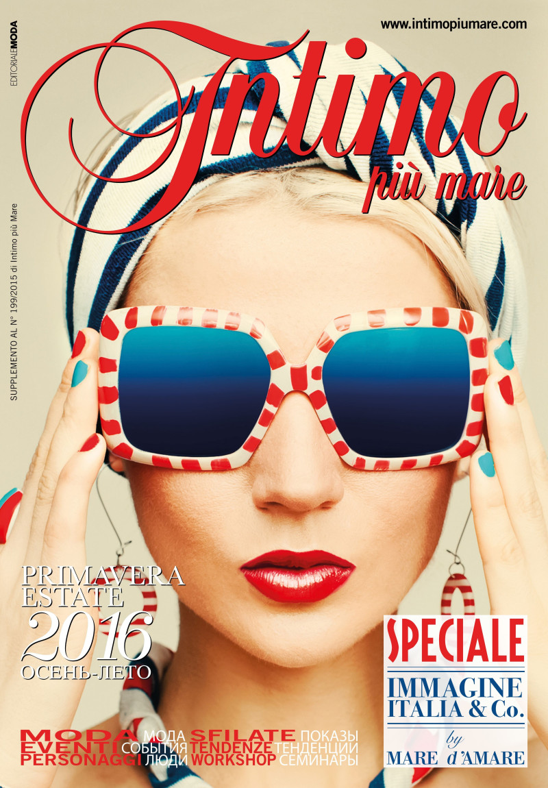  featured on the Intimo Più Mare cover from July 2015