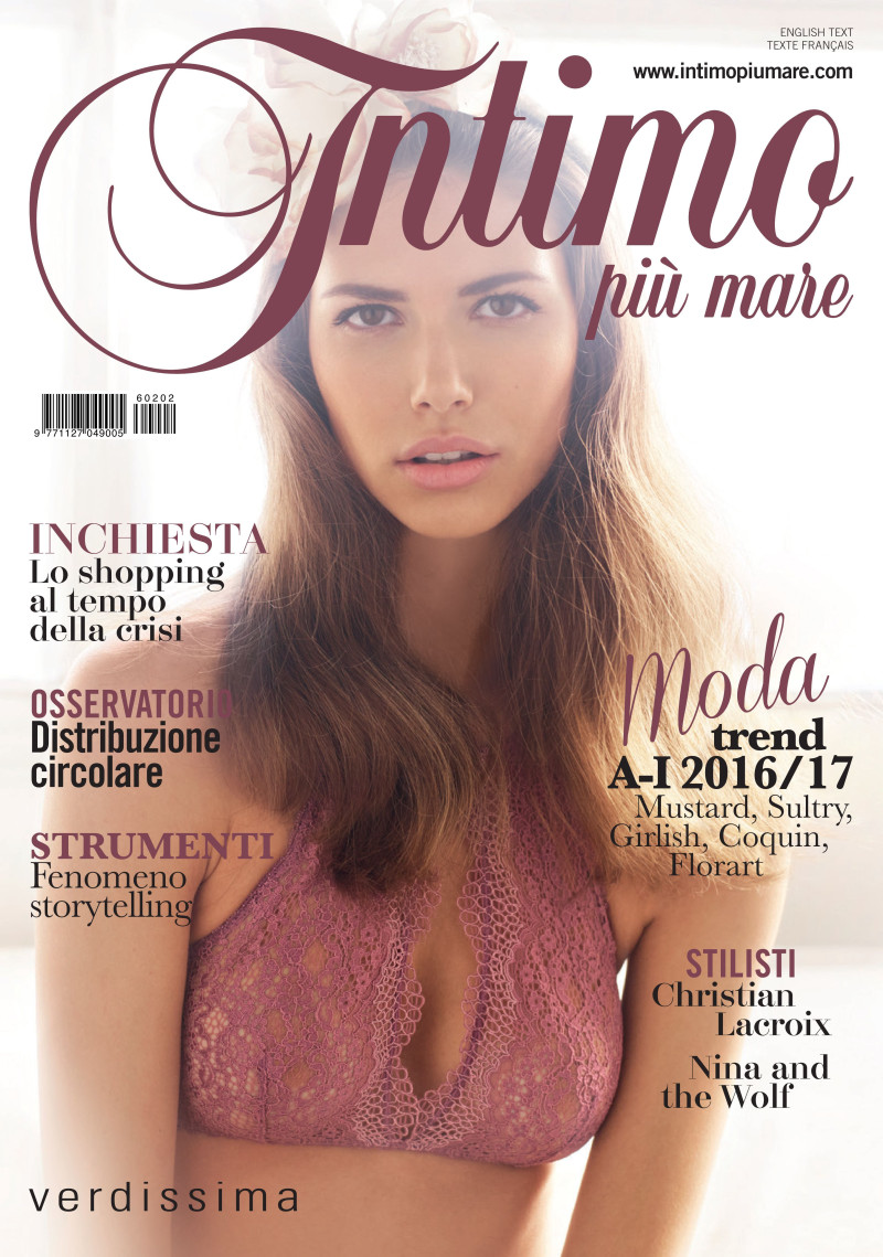 featured on the Intimo Più Mare cover from January 2016