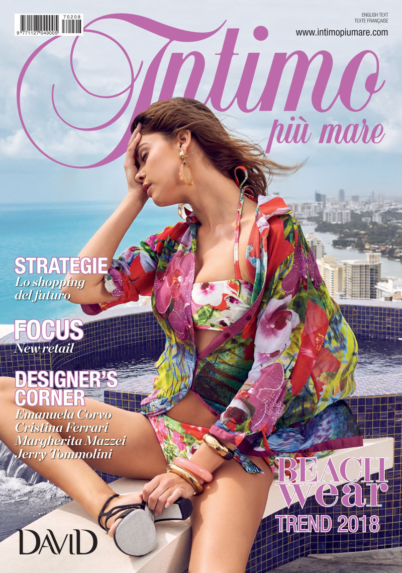  featured on the Intimo Più Mare cover from July 2017
