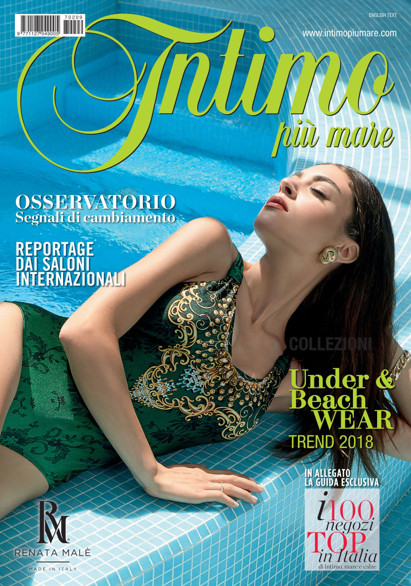  featured on the Intimo Più Mare cover from September 2017