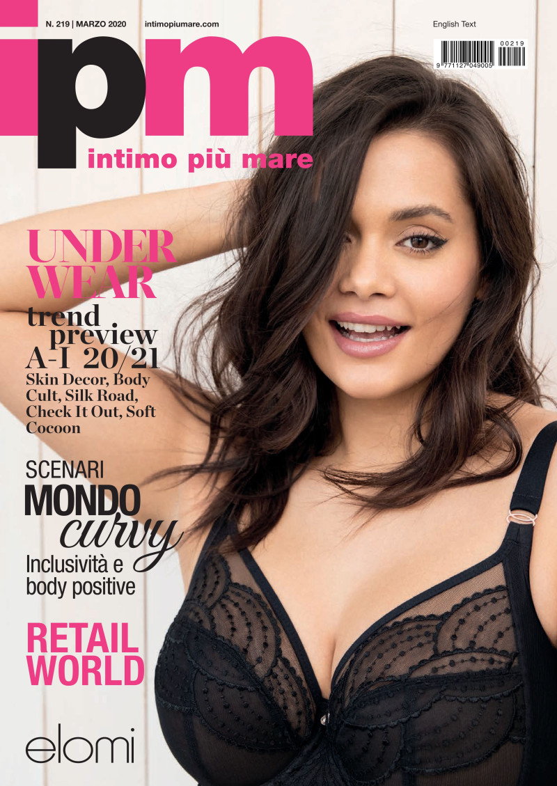  featured on the Intimo Più Mare cover from March 2020