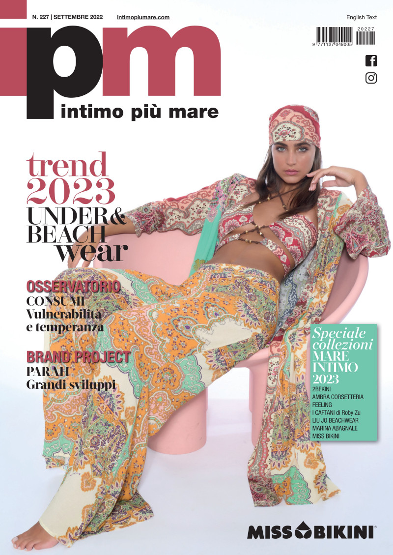  featured on the Intimo Più Mare cover from September 2022