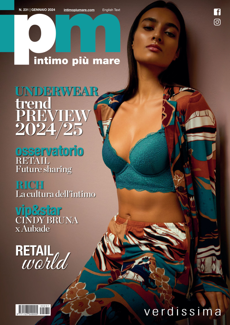  featured on the Intimo Più Mare cover from January 2024
