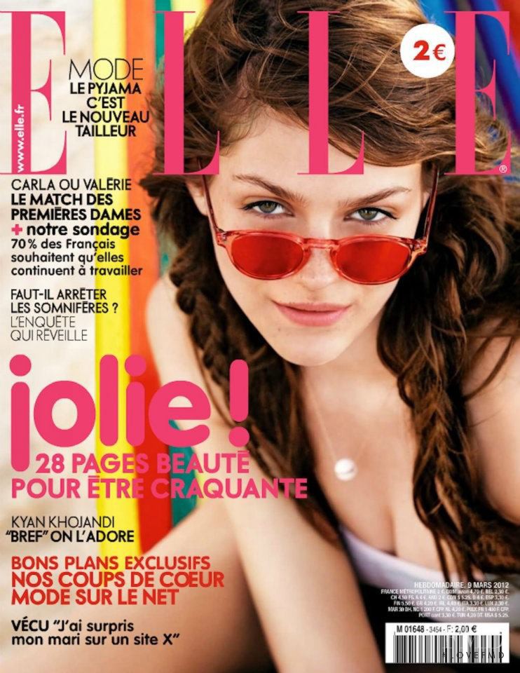 Amber Anderson featured on the Elle France cover from March 2012