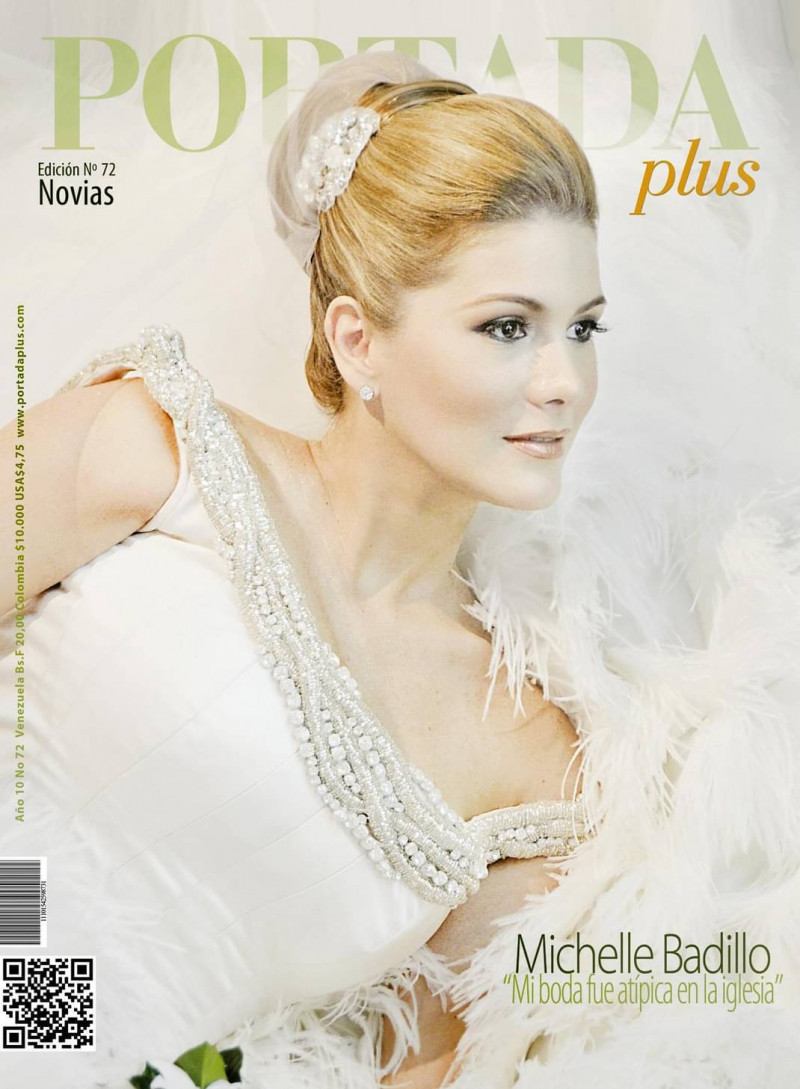 Michelle Badillo featured on the Portada Plus cover from September 2011