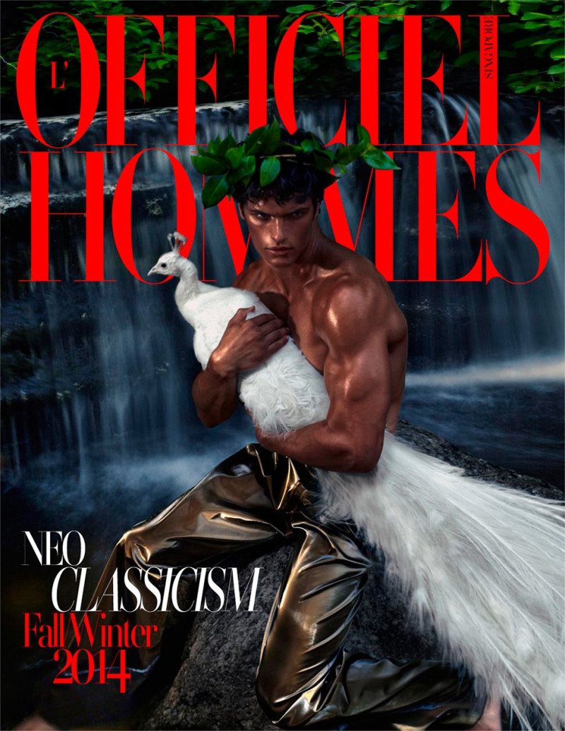 Matthew Terry featured on the L\'Officiel Hommes Singapore cover from September 2014