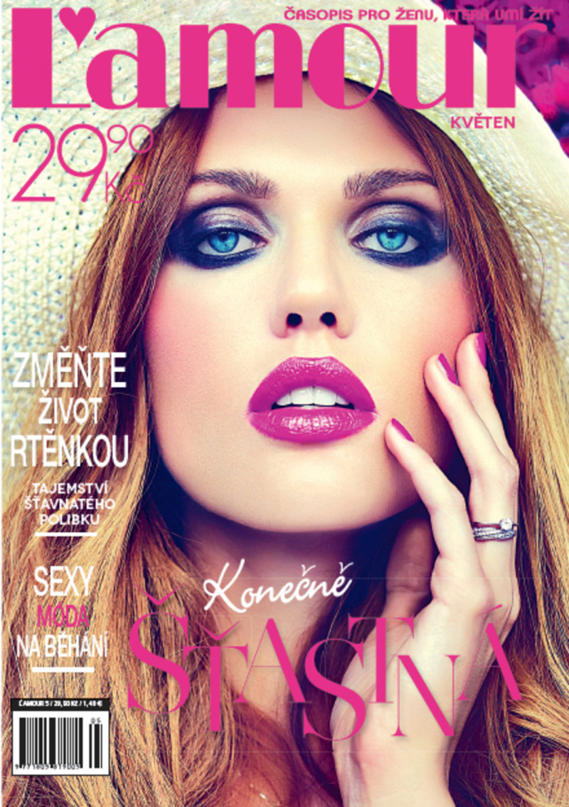  featured on the L\'amour Czech Republic cover from May 2015