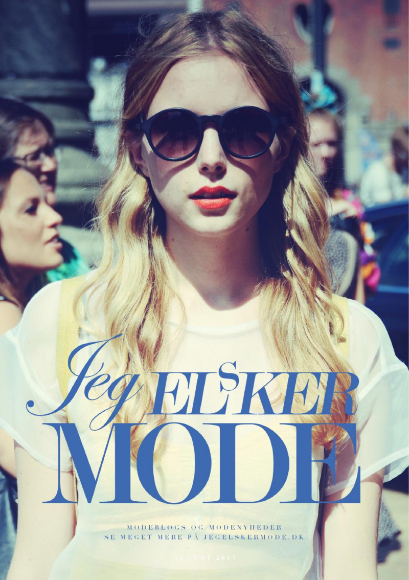  featured on the Jeg Elsker Mode cover from October 2013