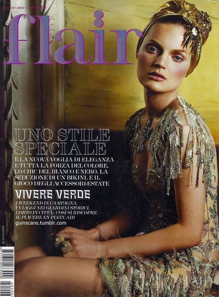 Guinevere van Seenus featured on the flair Italy cover from June 2004