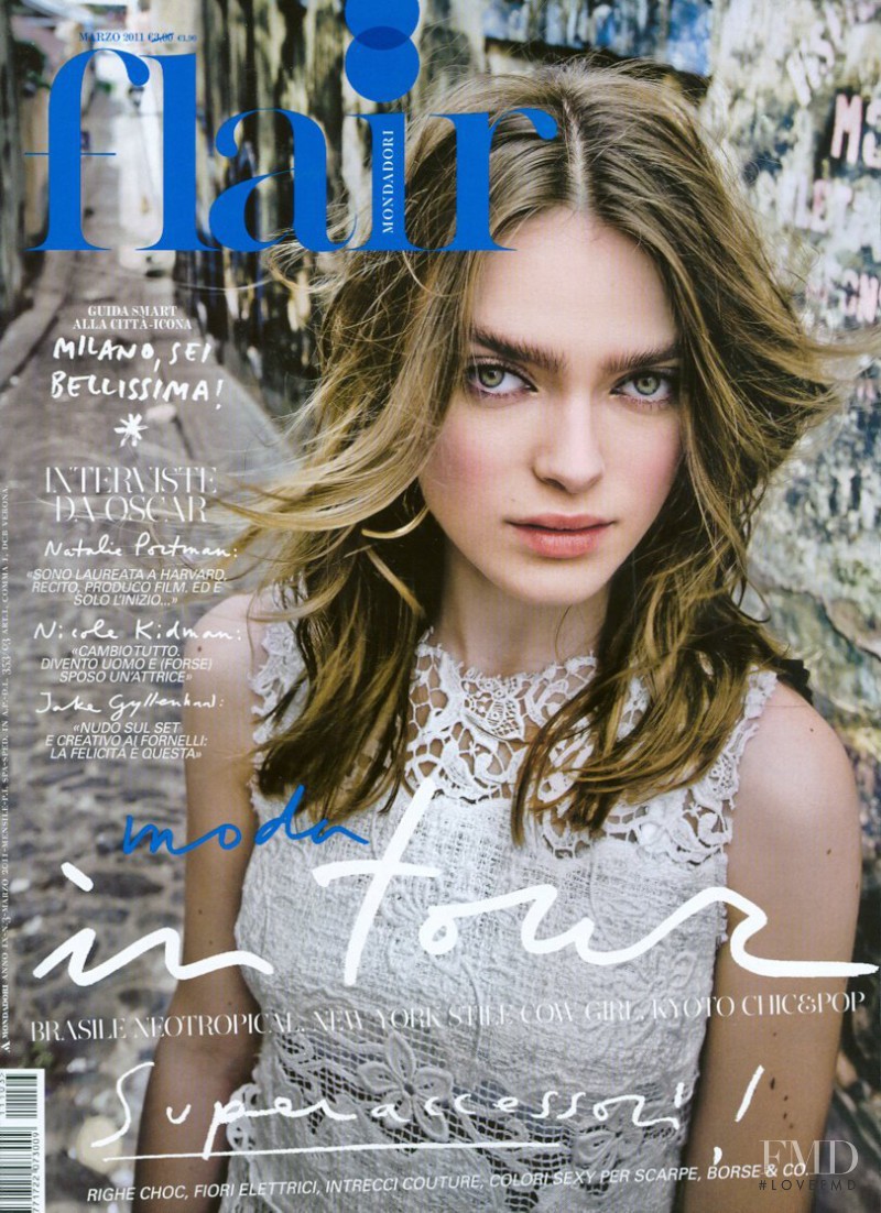 Sophie Vlaming featured on the flair Italy cover from March 2011