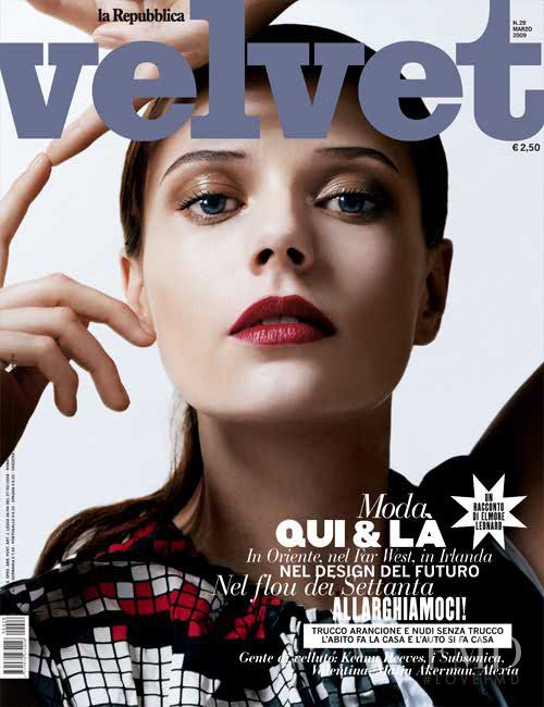 Martha Streck featured on the Velvet Italy cover from March 2009